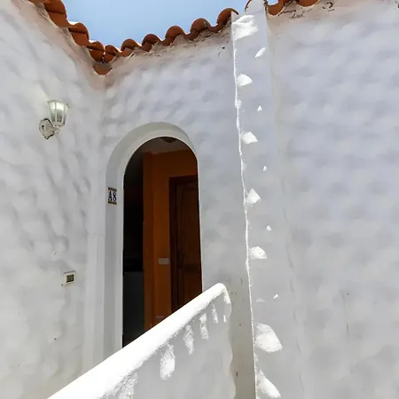 Apartment Near The Beach, Big Terrace With Sea Views, Wifi And Parking *